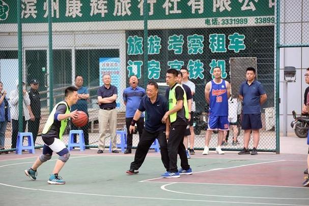 世体：哈维已经拒绝几个邀请，决定到夏天再考虑重新执教.